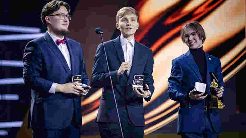 传闻：gla1ve可能成为 100 Thieves 的主教练；