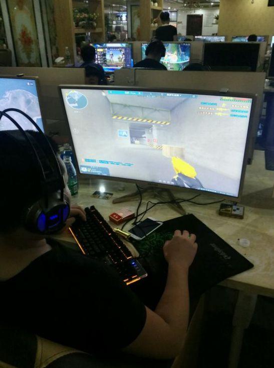 外媒统计LEC前两周部分数据：KC下路KDA第一分均输出第二