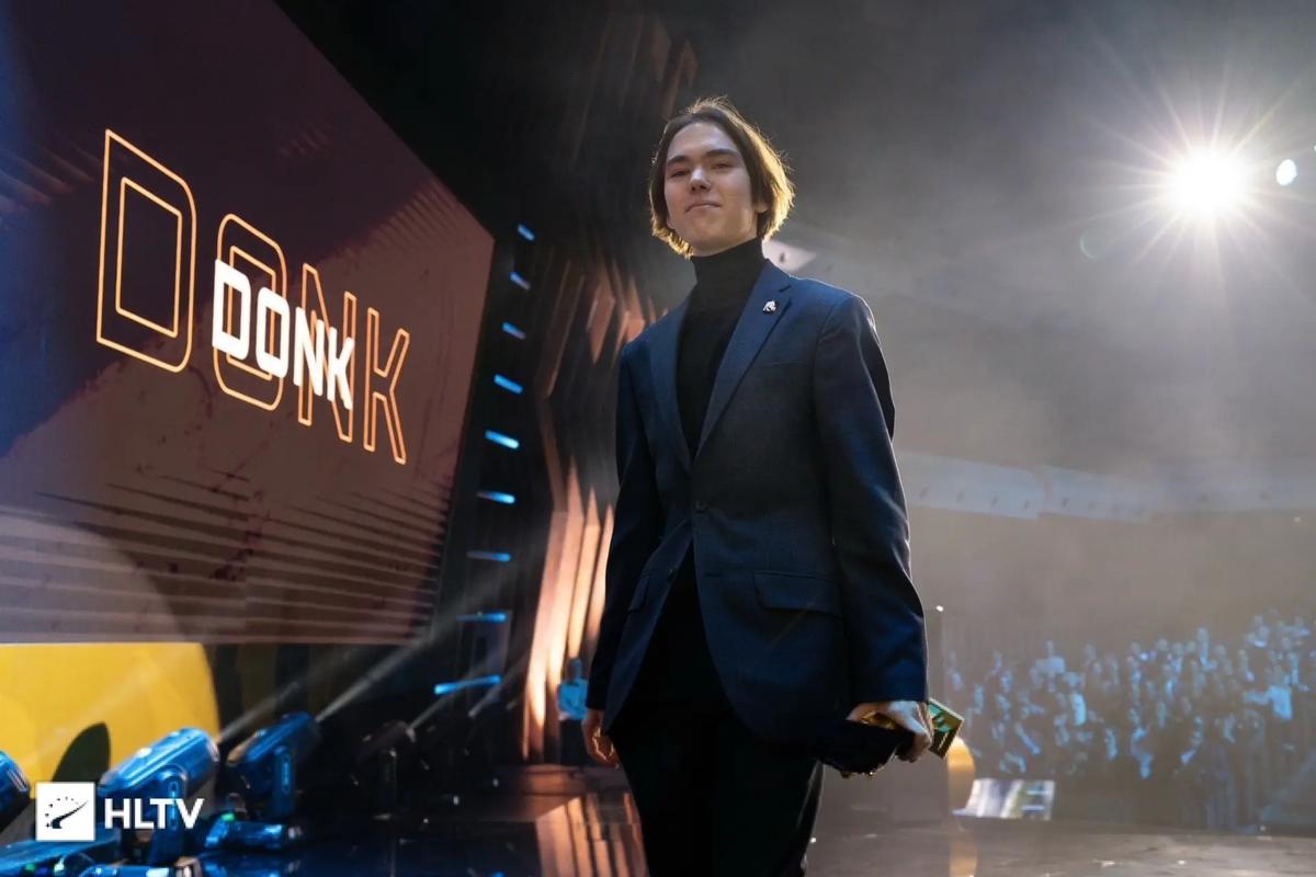 huNter-：我很幸运能遇到 SAW 作为IGL。 Donk 并不是Team Spirit的全部